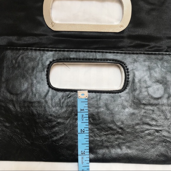 Express Faux Leather Snake-print Envelope Clutch - Picture 4 of 8